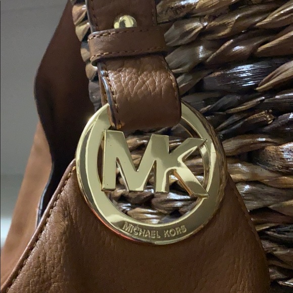 Micheal Kors Handbag - Picture 2 of 6